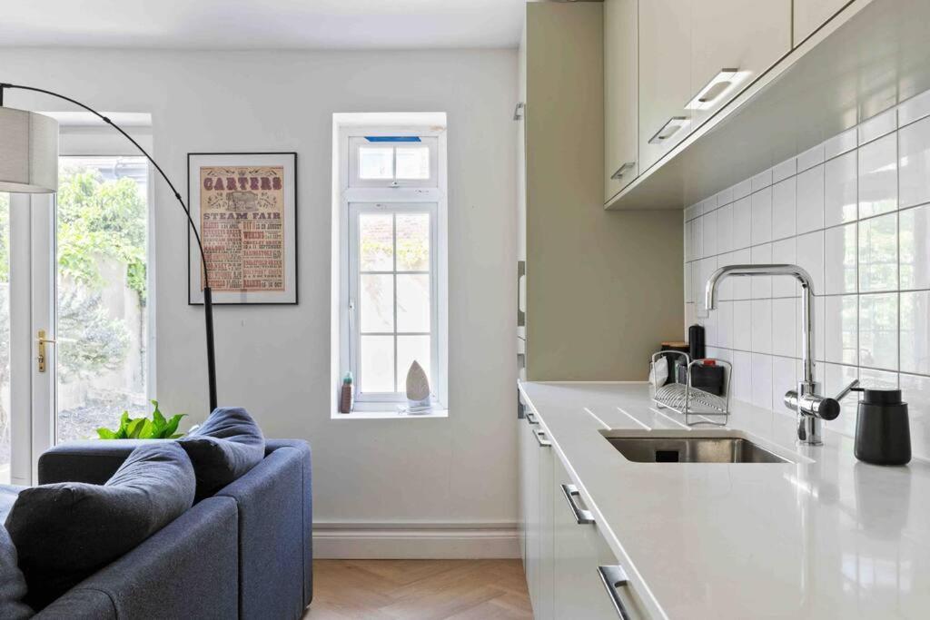 Modern 3 Bed Apartment In Tottenham Londyn Zewnętrze zdjęcie