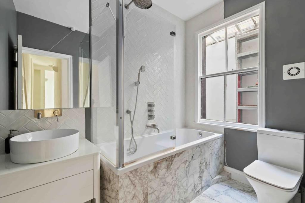 Modern 3 Bed Apartment In Tottenham Londyn Zewnętrze zdjęcie